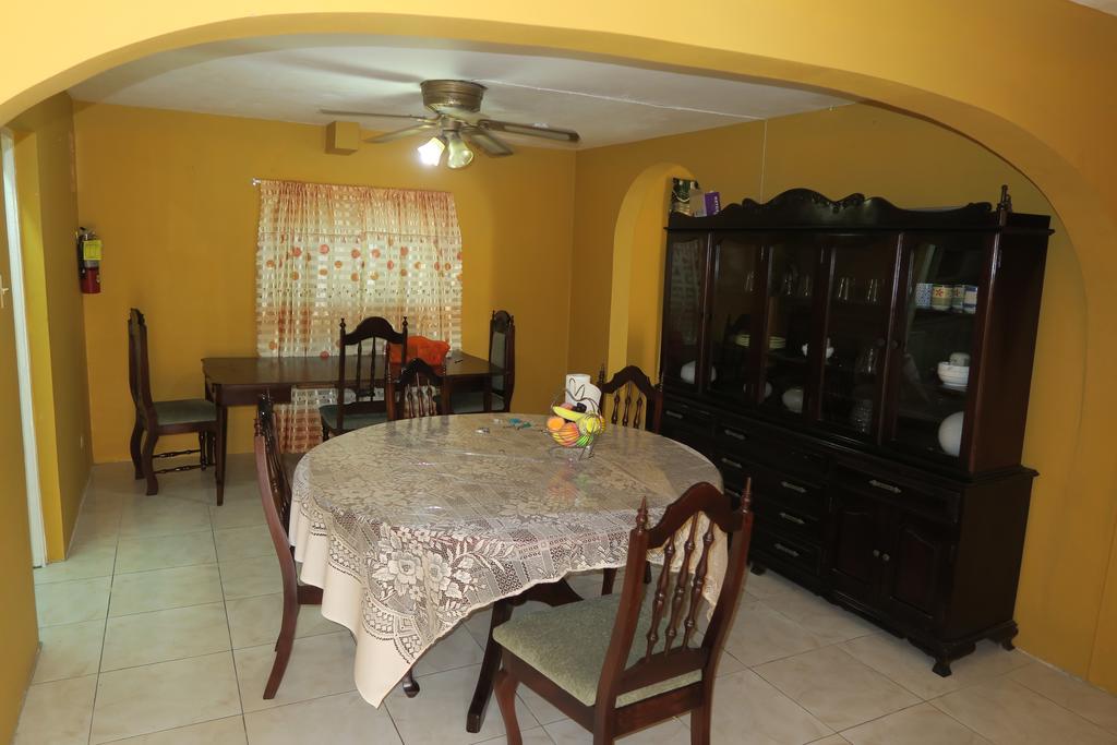 Enchanted Villas Inn Montego Bay Exterior foto